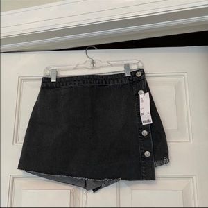NWT Urban Outfitters Black Denim Skort